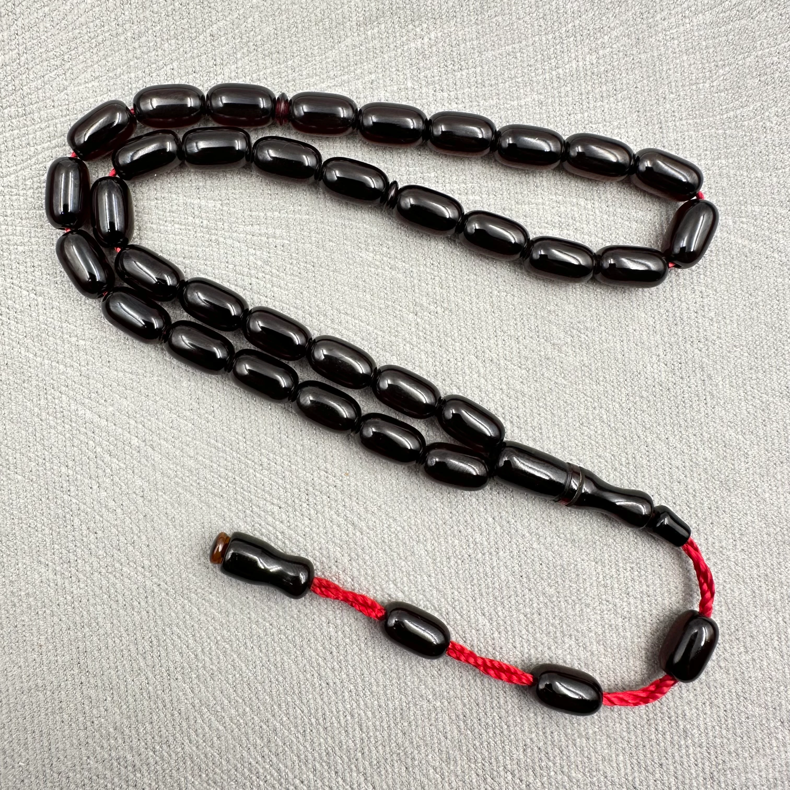 Kızıl Siyah Tonlu Parlak Kapsül Kesim Sıkma Kehribar Tespih